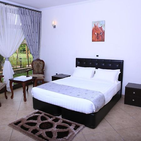 Yaya Africa Athletics Village Sululta Exteriör bild