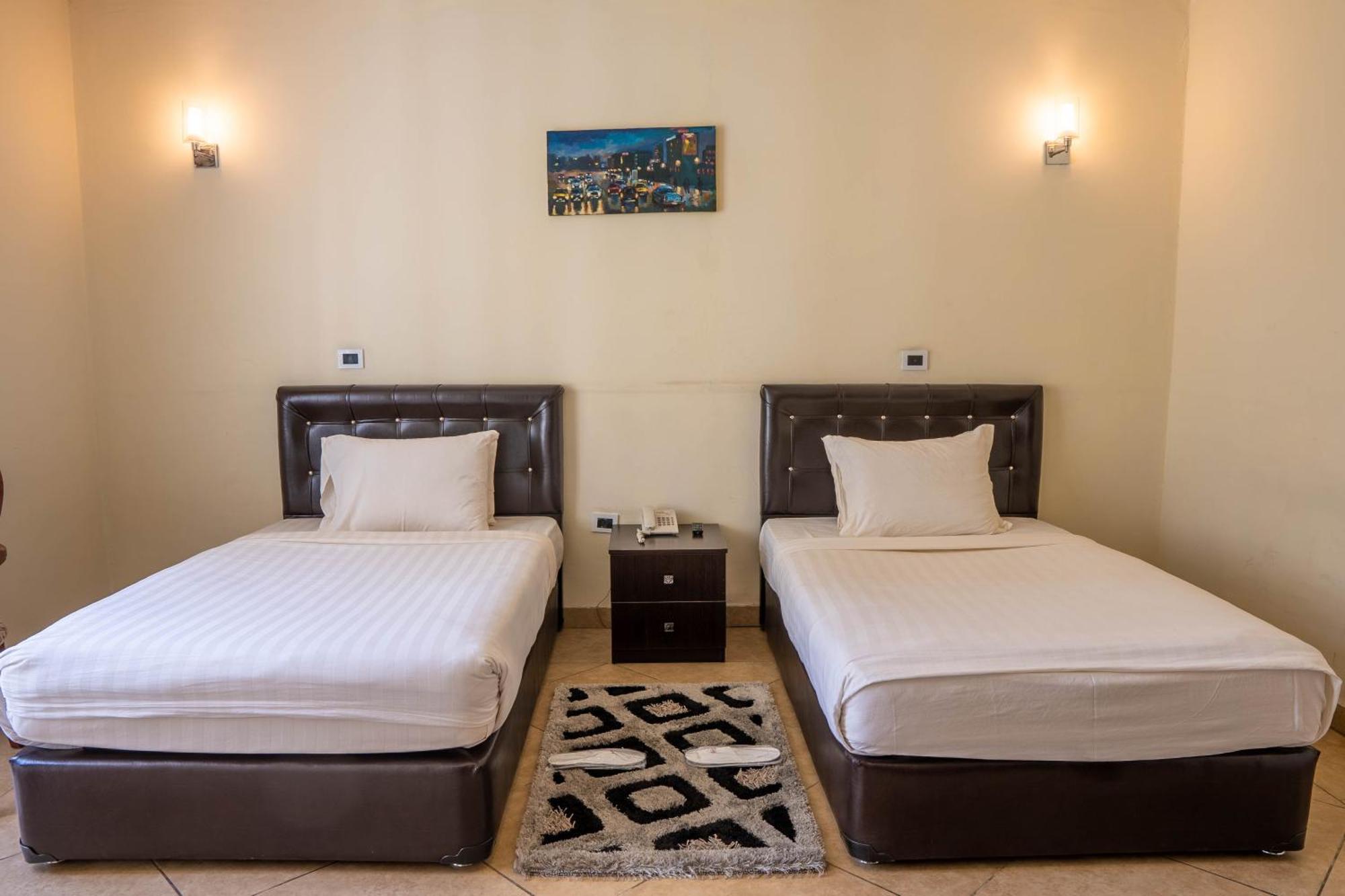 Yaya Africa Athletics Village Sululta Exteriör bild